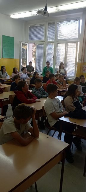 IMG a3a4d2ab9189a6d3323e569517792014 V